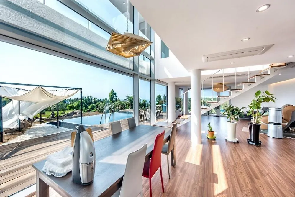Jeju Mia Private Pool Villa Large Outdoor Warm Pool 0*,  South Korea